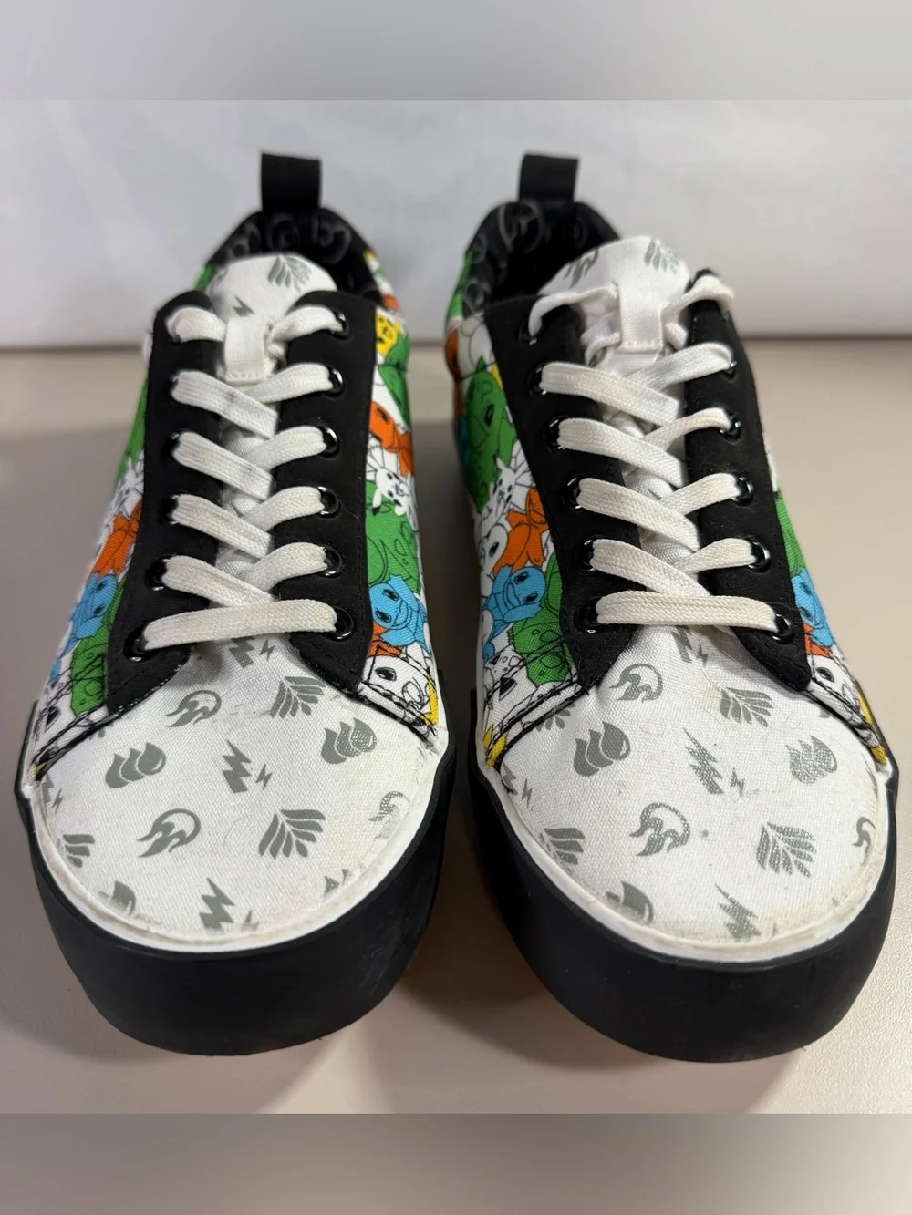 Pokemon Shoes Mens 8.5 Ground Up Low Top Sneakers Canvas Pikachu & Friends - Picture 2 of 8